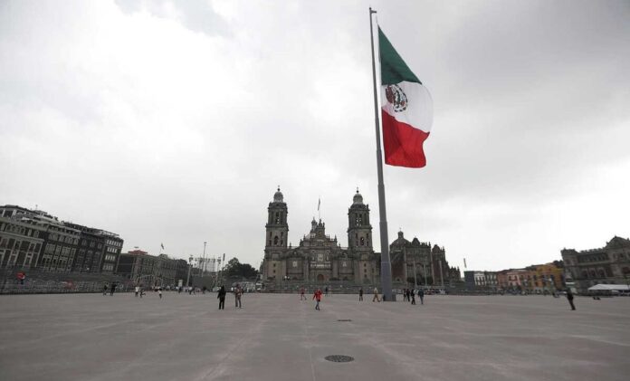 buscan-cambiar-el-nombre-del-zocalo-de-la-cdmx-el-tecolote-diario