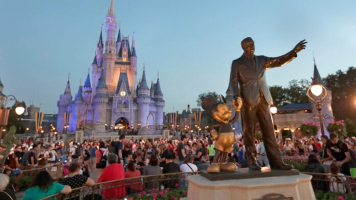 Disney Continua Despidiendo Empleados El Tecolote Diario