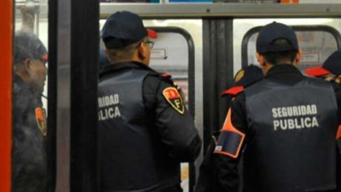 Acusan Abuso De Policías En El Metro El Tecolote Diario