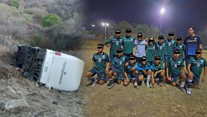 Cae Autobus De Equipo Infantil De Futbol El Tecolote Diario