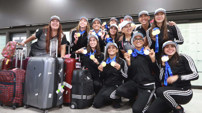 Llega Equipo Campeón De Natación Artística El Tecolote Diario