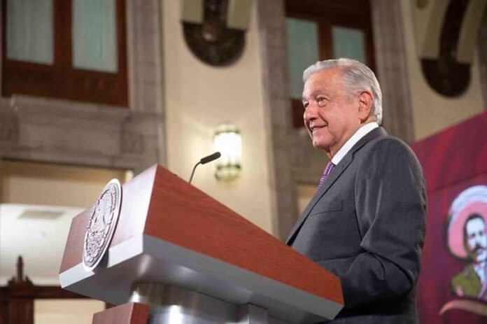 Andrés Manuel López Obrador, Presidente de México, encabeza la conferencia matutina de este viernes. (Cortesía de Presidencia)