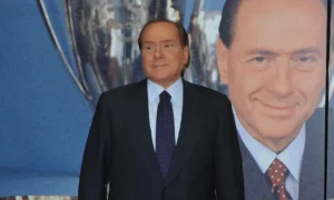 muere-silvio-berlusconi-exprimer-ministro-de-italia-el-tecolote-diario