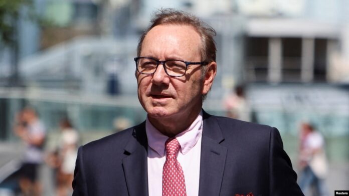 jurado-absuelve-a-kevin-spacey-de-cargos-de-agresion-sexual-el-tecolote-diario