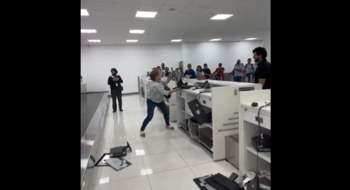 detienen a mujer que causo alboroto en aicm el tecolote diario