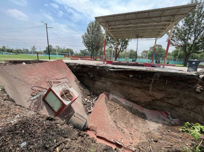 socavon-se-traga-a-gimnasio-de-box-en-la-gam-el-tecolote-diario