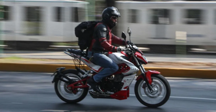 nuevo-reglamento-de-transito-para-motos-en-cdmx-el-tecolote-diario