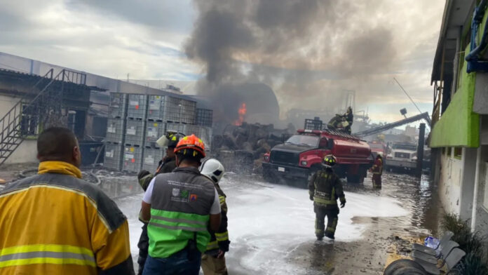 Se incendia fábrica en Chicoloapan El Tecolote Diario