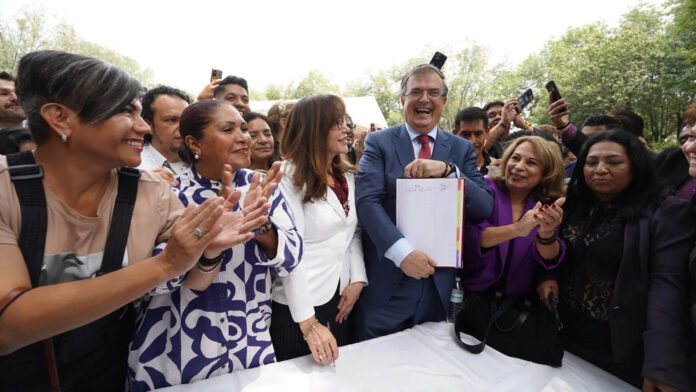 Marcelo Ebrard presenta su movimiento El Tecolote Diario