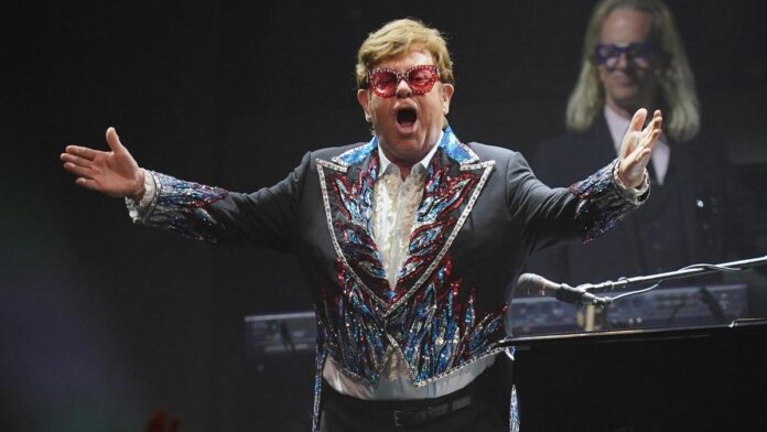 Elton John gana el selecto premio EGOT