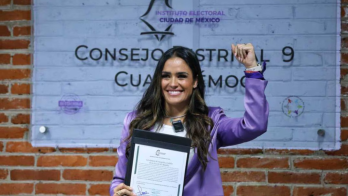 Alessandra Rojo de la Vega recibe constancia de mayoría como alcadesa de Cuauhtémoc El Tecolote Diario