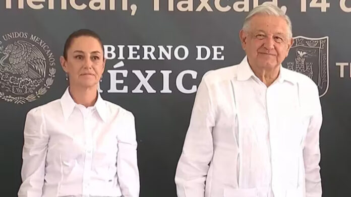 AMLO y Sheinbaum prometen beca universal El Tecolote Diario