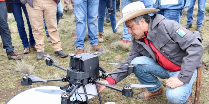 Utilizan drones para reforestar zonas afectadas por incendios en Veracruz