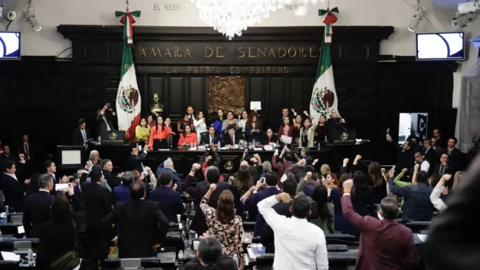 Senadores de Morena y aliados aprueban en el Senado la reforma judicial El Tecolote Diario