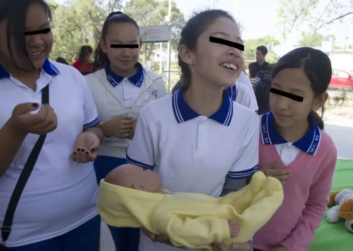 https://eltecolote.mx/2025/06/autoridades-de-durango-advierten-sobre-retos-entre-adolescentes-relacionados-con-embarazos-en-secundarias-el-tecolote-diario/
