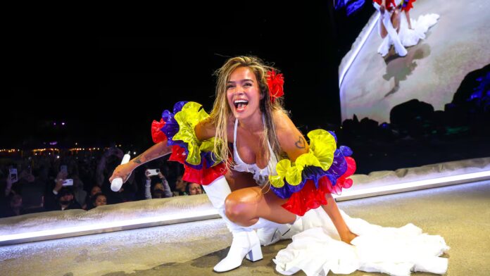 https://eltecolote.mx/2026/04/karol-g-anuncia-nueva-gira-mundial-durante-su-explosiva-presentacion-en-coachella-el-tecolote-diario/