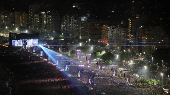 https://eltecolote.mx/2026/05/shakira-reune-a-mas-de-2-millones-en-copacabana-brasil-el-tecolote-diario/